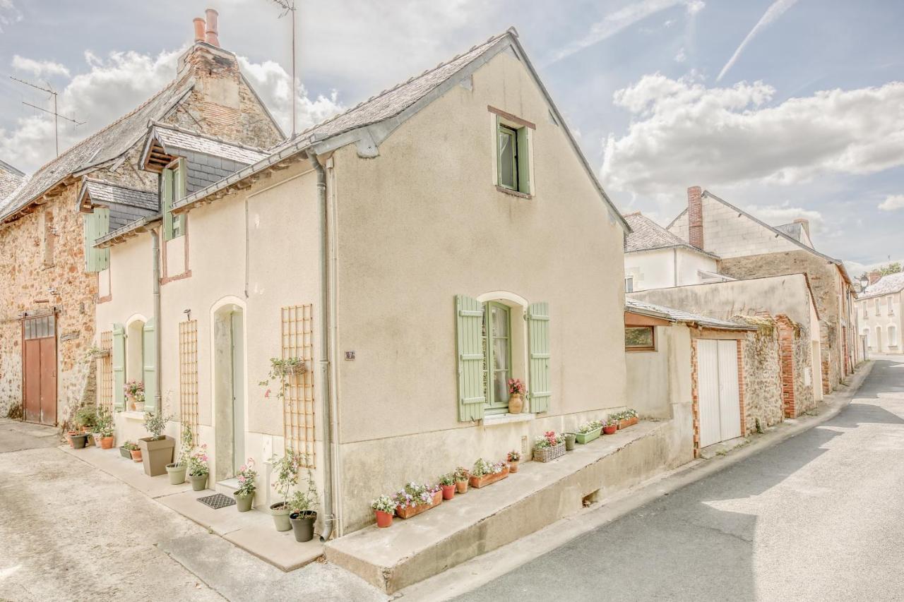 Gite L'Escale - Maison De Charme Chambellay Extérieur photo